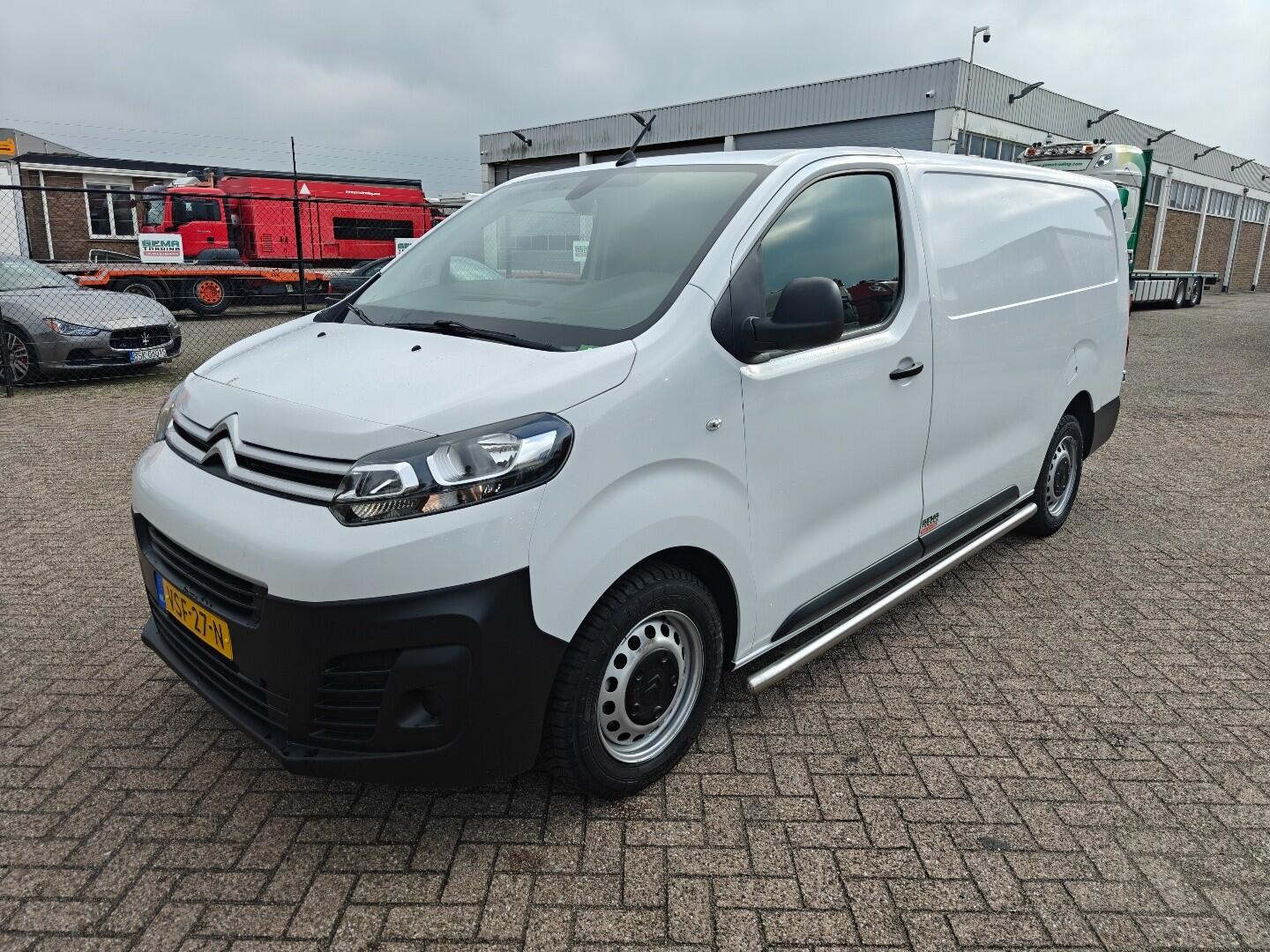 Citroën JUMPY Euro6AR - L2H1 - Navi - Handgeschakeld - 3 ZitPlaatsen | Bussen en auto's | Bestelauto