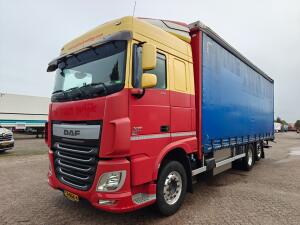 DAF XF 440 FAR 6x2 SpaceCab Euro6A - SchuifZeilen/Dak 8.1m - Laadklep 2000KG - Vangmuil - SmartTacho V2